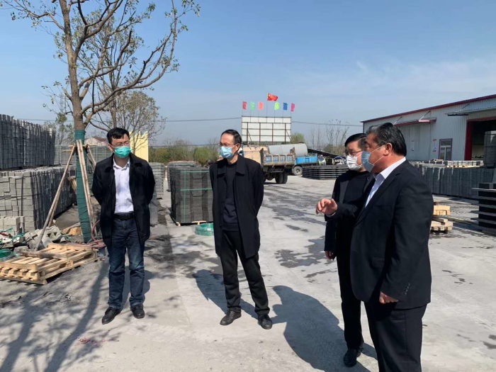 3月17日上午，巢湖市政協(xié)王主席，散兵鎮(zhèn)黨委胡書(shū)記調(diào)研我企業(yè)復(fù)工情況